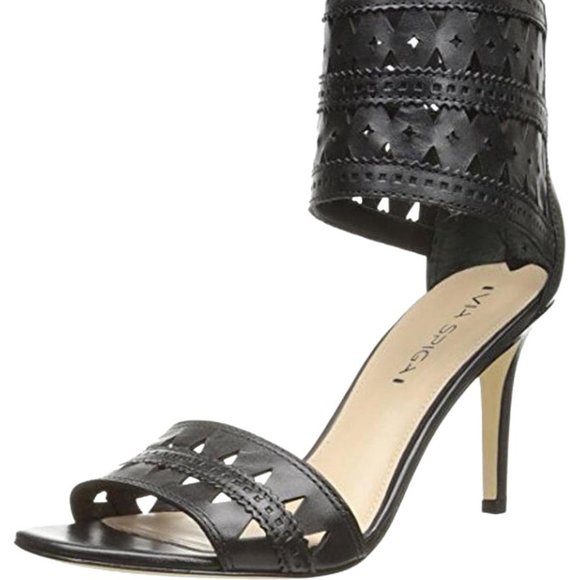 Via Spiga Shoes - Via Spiga Black Vanka Leather Heels Pumps - size 9